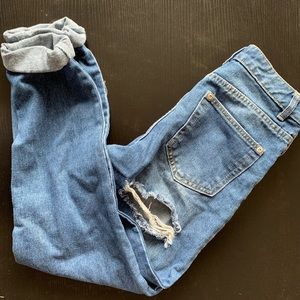 Bum rip jeans